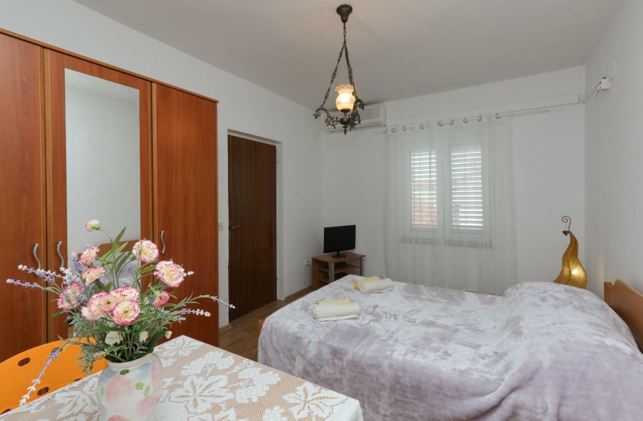 Studio Apartment Ana 苏佩塔尔 外观 照片